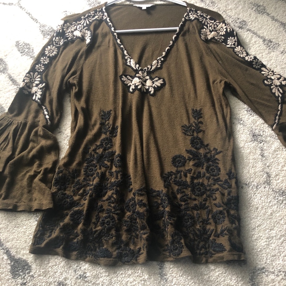 Lucky Brand long bell sleeve top